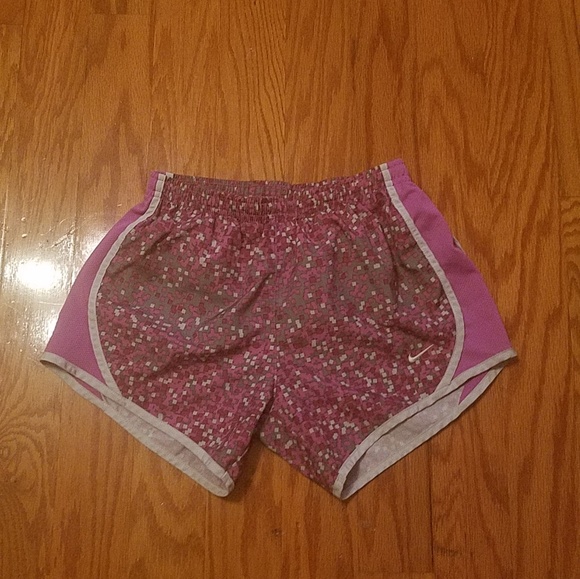 Nike dri-fit shorts - Picture 1 of 3